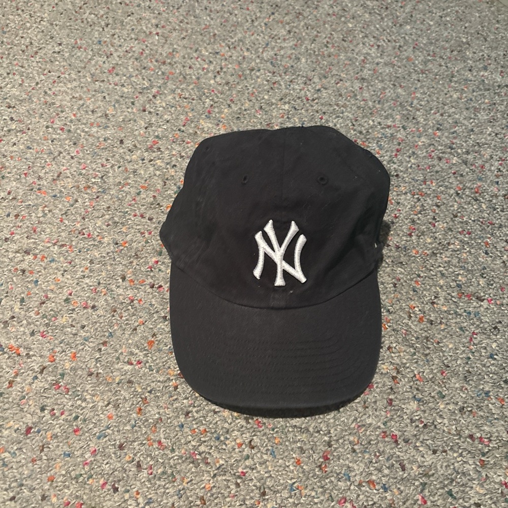 New York Yankee hat